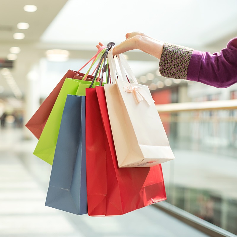 10% Savings laundry bills above Rs. 1,500 Offer not applicable for curtains, carpets, bedding, and bed linen items